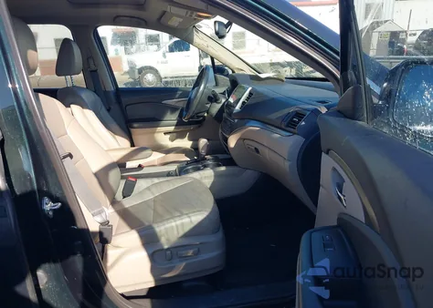 2018 Honda Pilot Ex-L z USA, uszkodzony, nr VIN 5FNYF5H58JB032356